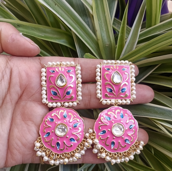 Designer handmade gold platted stone studded enameled earrings - Picture 8 of 8